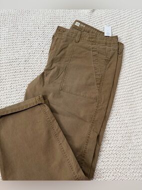GAP Straight-Leg Pants in Khaki Brown NWT